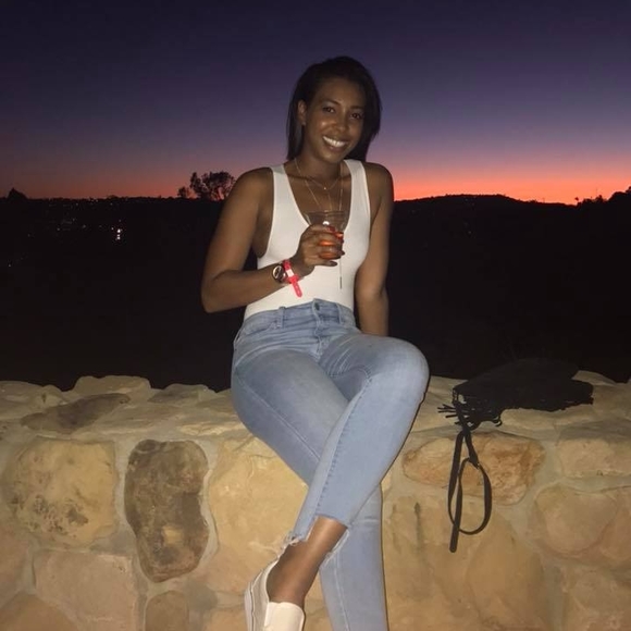 Meet your Posher, Alaina - Picture 1 of 1